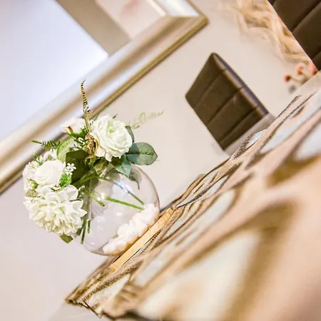 Cosy, Fully Equipped 1br With Private Balcony By 360 Estates 펜션