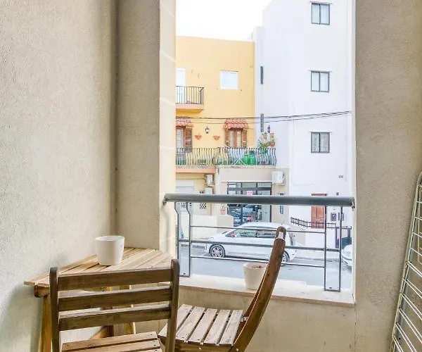 Cosy, Fully Equipped 1br With Private Balcony By 360 Estates *