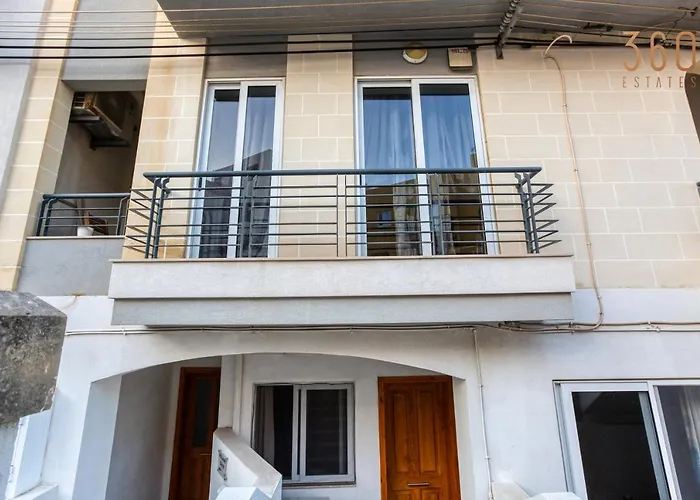 Cosy, Fully Equipped 1br With Private Balcony By 360 Estates Semesterbostad