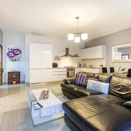 Cosy, Fully Equipped 1br With Private Balcony By 360 Estates * Naxxar