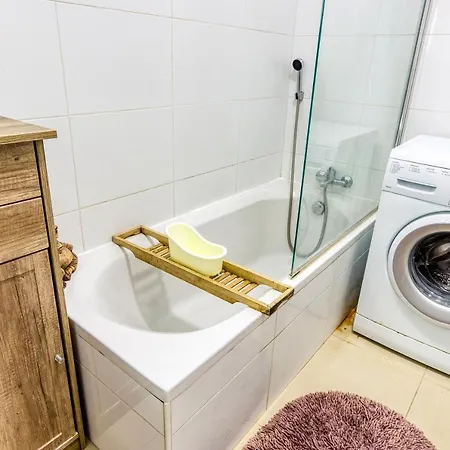 Cosy, Fully Equipped 1br With Private Balcony By 360 Estates ナッシャー